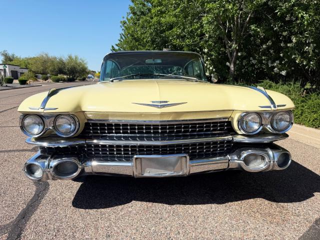 Cadillac  image 2