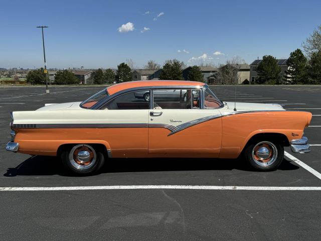 Ford Fairlane Victoria image 1