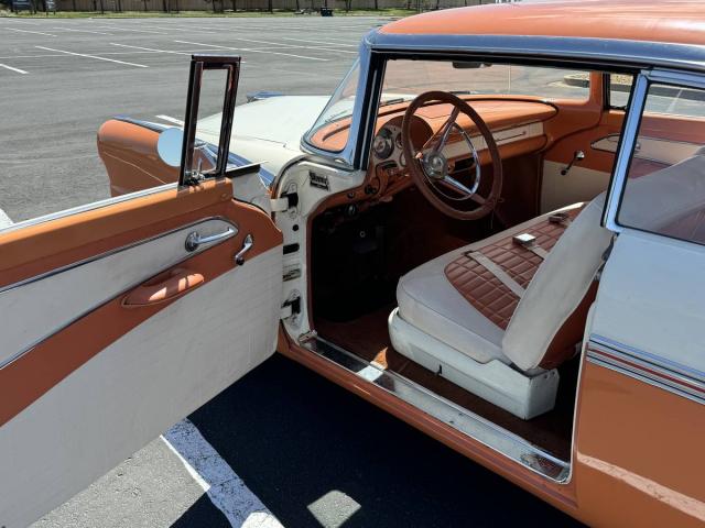 Ford Fairlane Victoria image 6