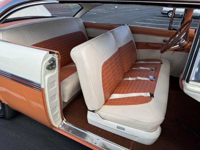 Ford Fairlane Victoria image 5