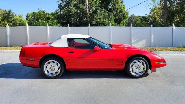 Chevrolet Corvette image 2