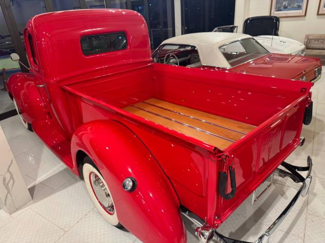 Ford Pickup image 8
