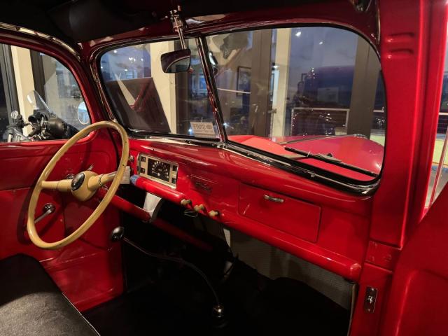 Ford Pickup image 5