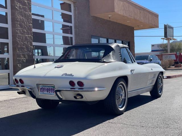 Chevrolet Corvette Convertible image 9