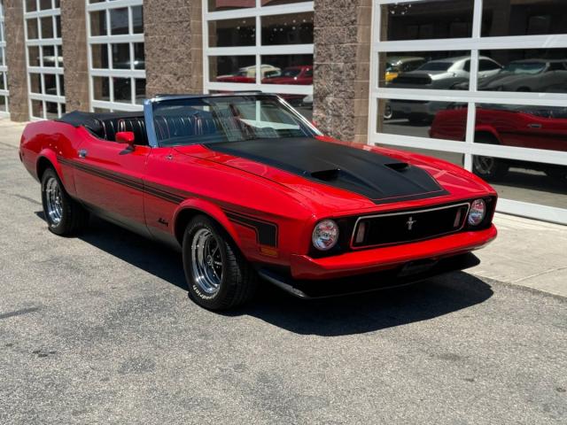 Ford Mustang Convertible image 7