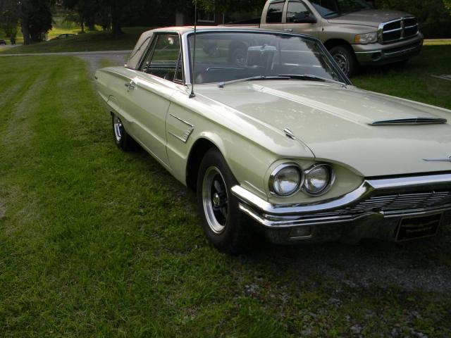 Ford Thunderbird Landau Edition image 2