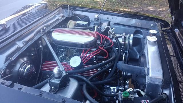 Ford Fairlane 500 image 7