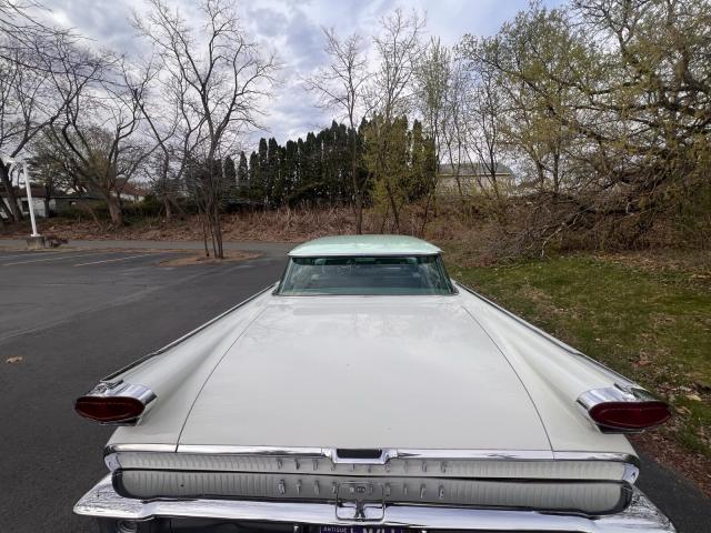 Oldsmobile 88 image 9