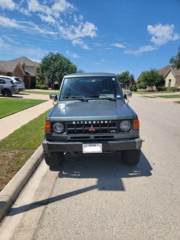 Mitsubishi Montero image 6