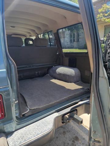 Mitsubishi Montero image 3