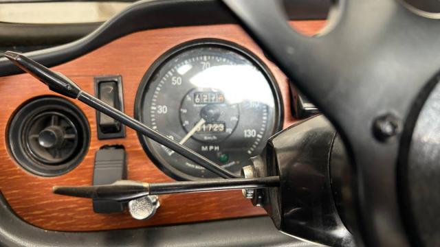 Triumph Tr6 image 2