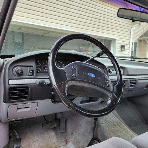 Ford F-250 image 4