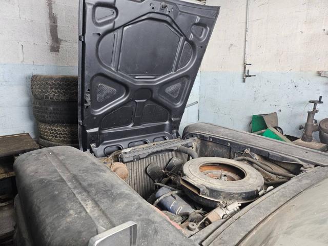 Ford Fairlane 500 image 2