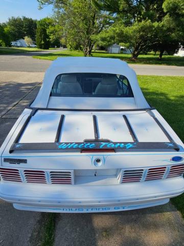 Ford Mustang image 6