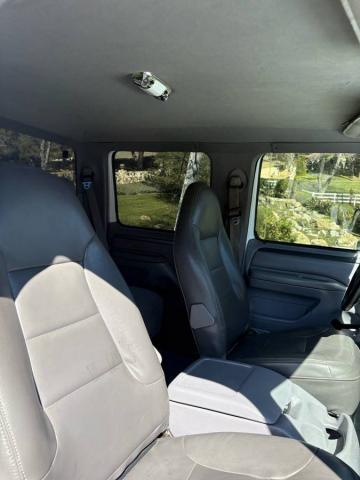 Ford F350 4x4 Diesel image 9