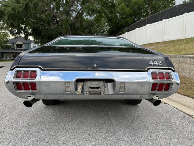 Oldsmobile 442 image 7