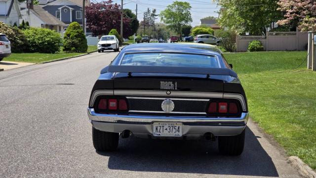 Ford Mustang image 5