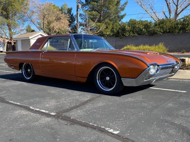 Ford Thunderbird image 3