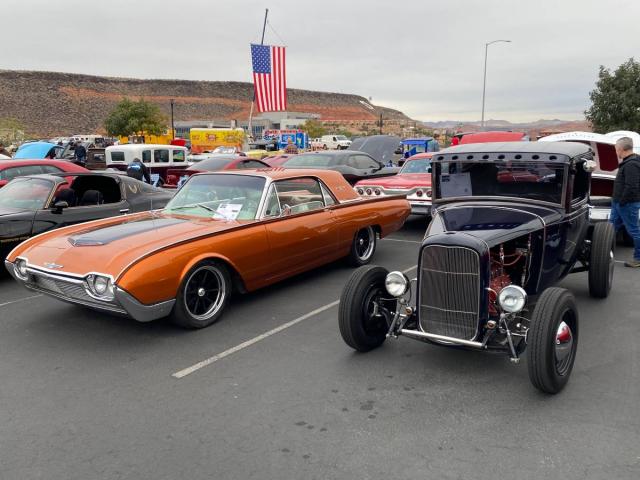 Ford Thunderbird image 5