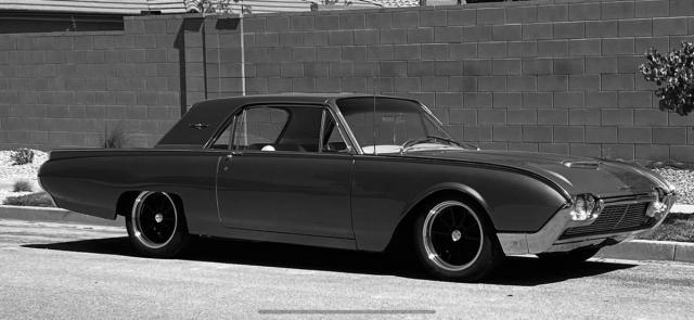 Ford Thunderbird image 4