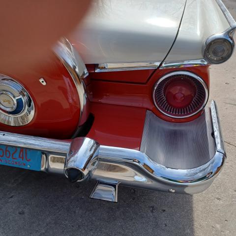 Ford Galaxie image 9