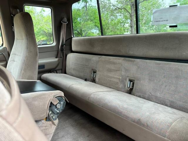 Ford F-250 image 2