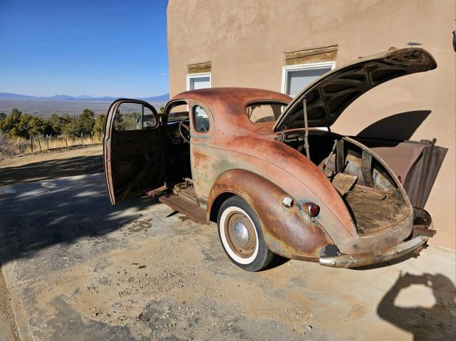 Plymouth Coupe image 4