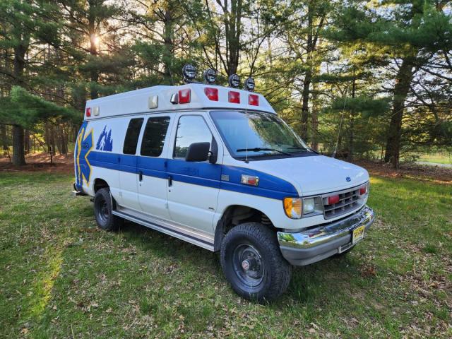 Ford E-350 Econoline Diesel image 6