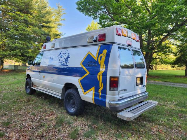 Ford E-350 Econoline Diesel image 9