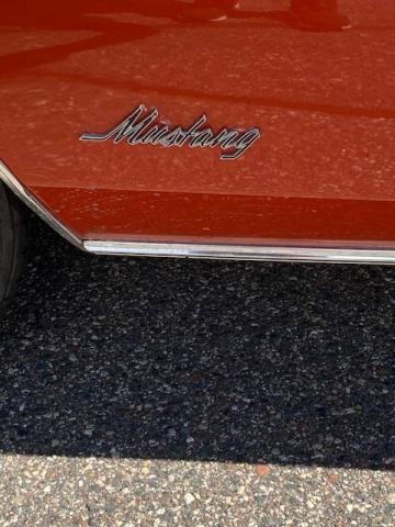 Ford Mustang Convertible image 8