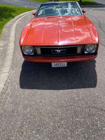 Ford Mustang Convertible image 4