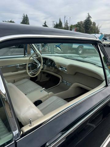 Ford Thunderbird Coupe image 3