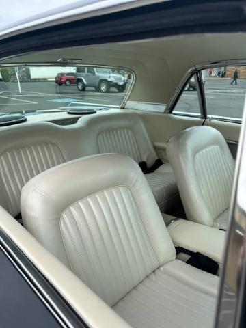 Ford Thunderbird Coupe image 5