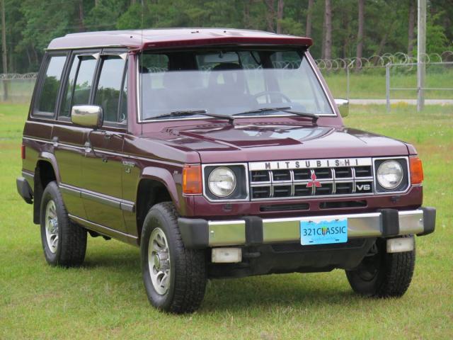 Mitsubishi Montero image 4