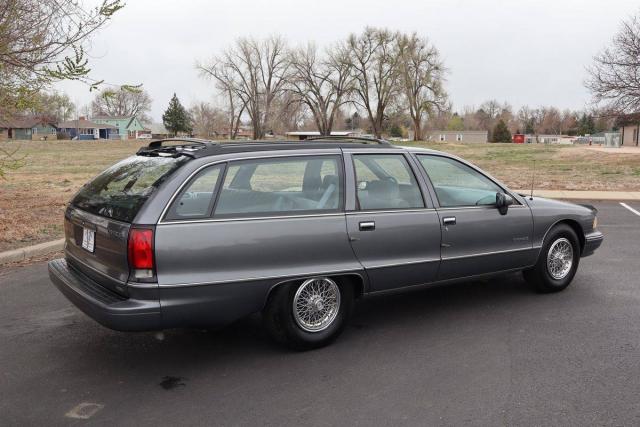 Chevrolet Caprice Base image 9
