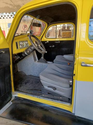Chevrolet Master Deluxe image 2