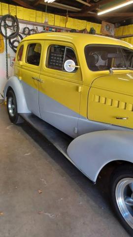Chevrolet Master Deluxe image 7