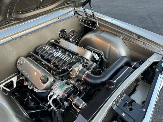 Chevrolet Impala Convertible Ss image 6