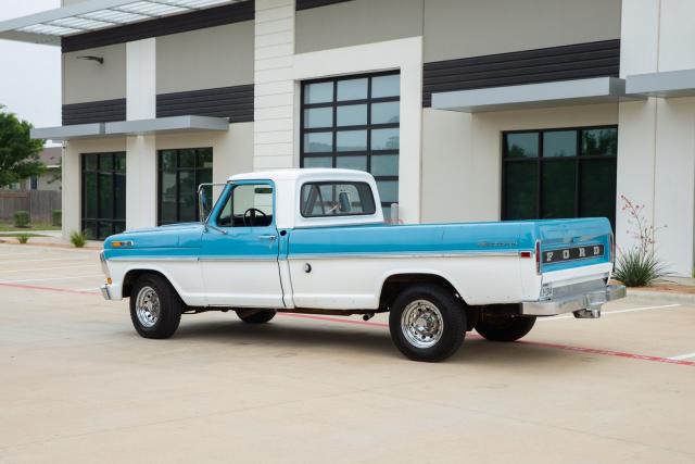 Ford F-250 image 2