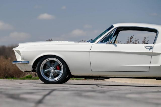 Ford Mustang Fastback image 6