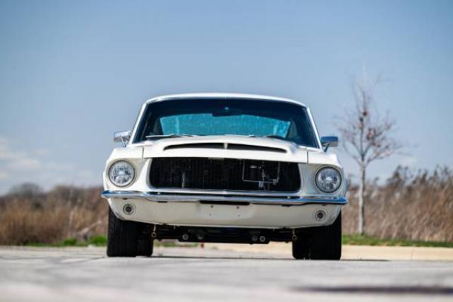 Ford Mustang Fastback image 5