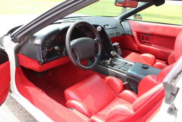 Chevrolet Corvette image 8