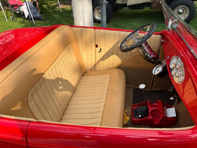 Ford Roadster image 3