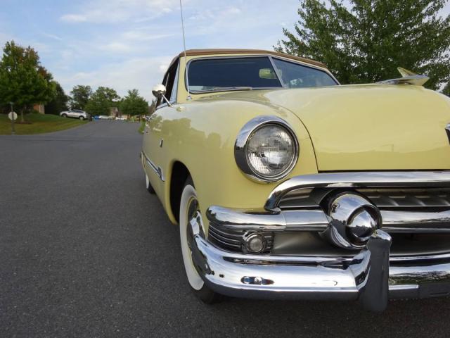 Ford Delixe image 4