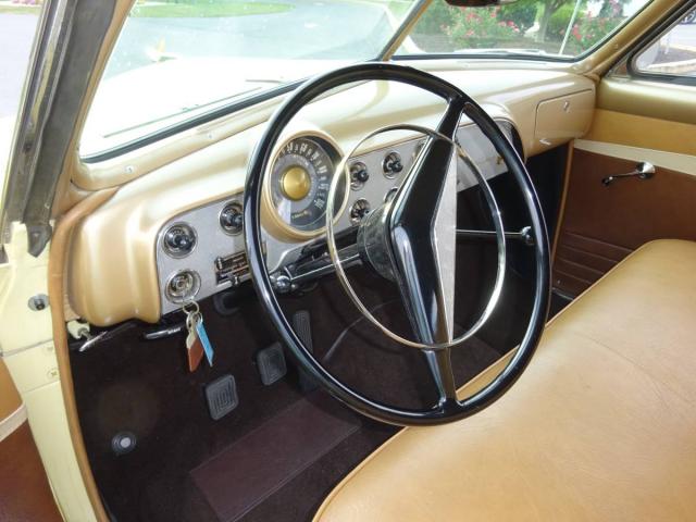 Ford Delixe image 6