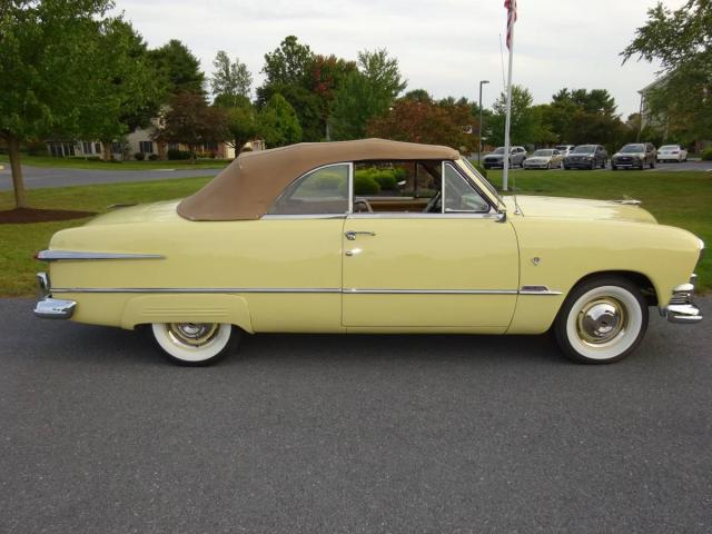 Ford Delixe image 5