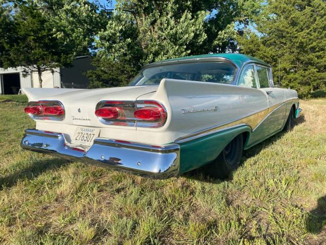 Ford Fairlane 500 2 Dr Hardtop image 6