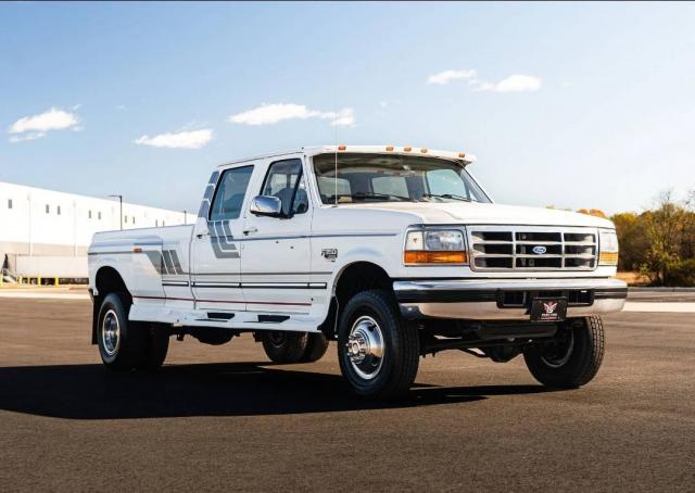 Ford F350 4x4 Diesel image 3