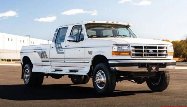 Ford F350 4x4 Diesel image 1