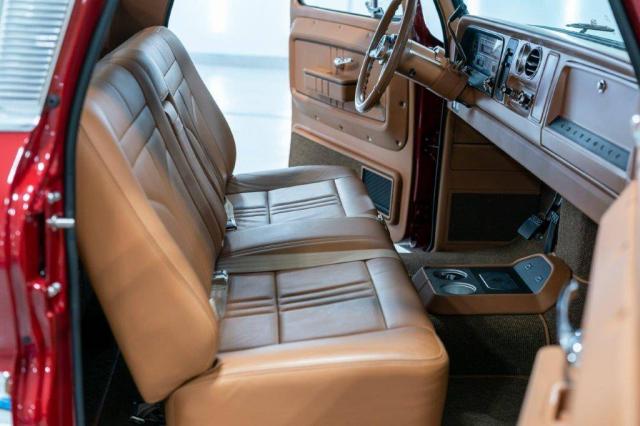 Chevrolet C10 image 4